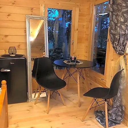 Zelený Ostroff Treehouse Jirikov (Usti nad Labem)
