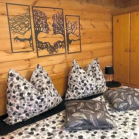 Zelený Ostroff Treehouse Prázdninový areál Jirikov (Usti nad Labem)