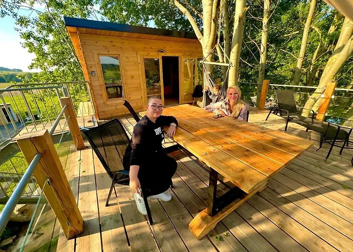Zeleny Ostroff Treehouse *